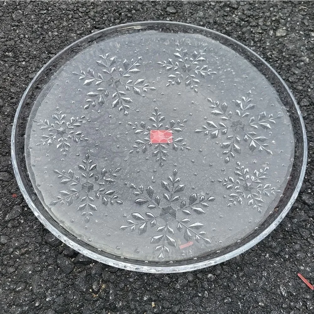 New Celebrations by Mikasa Winter Flurries Collection snowflake platter